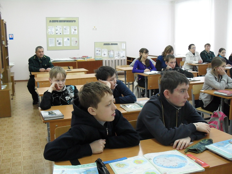 В Заволжской СОШ состоялся семинар для учащихся на тему «Роль леса в жизни человека» с участием специалистов Чебоксарского лесничества