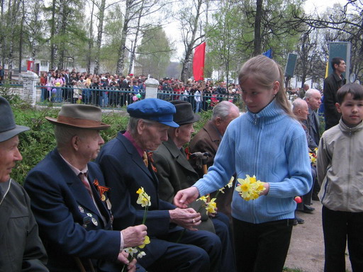 11:20 Празднование 61-ой годовщины Победы в Великой Отечественной войне 1941-1945 г.г.