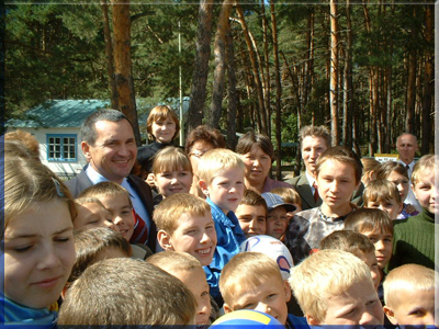 14:50 Изюминкой летнего оздоровительного сезона 2007 года в «Янтарном» будет открытие нового плавательного бассейна