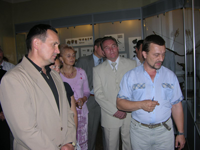 11:05 Во время посещения Алатырского краеведческого музея в августе 2005 года  Н.В.Федоров высоко оценил  работу профессионалов музейного дела