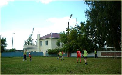 08:20_Даешь футбол среди дворовых команд ко Дню молодежи!
