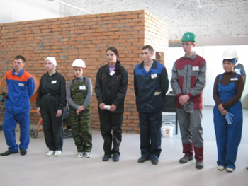 16:30_г. Алатырь: в  ходе олимпиады  профессионального мастерства состязались  будущие специалисты  отделочных  строительных работ