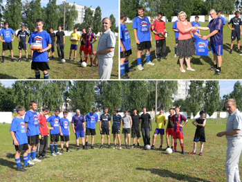 15:40_В Алатыре в рамках празднования Дня молодежи состоялся матч по футболу