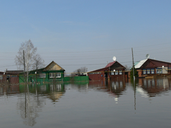 08:56 Проходят встречи  руководства г. Алатыря  с жителями,  проживающими в зоне подтопления  паводковыми водами