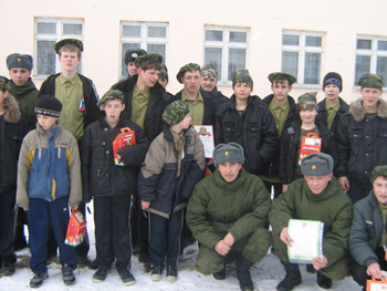 16:50_Дню защитника Отечества была посвящена военно-спортивная игра,  состоявшаяся в Алатырской  специальной школе-интернат