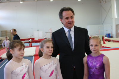 17:09 Юные гимнастки из Алатыря встретились с главой Минспорттуризма России Виталием  Мутко