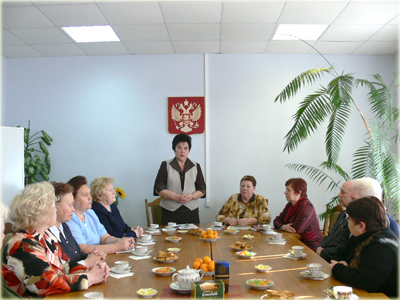16:30_На встречу в преддверии 8 Марта  собрались члены  организации «Союз пенсионеров России» в городе Алатыре и Алатырском районе