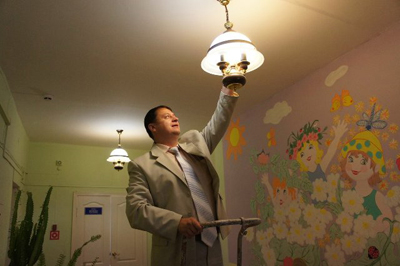 10:00_У коллектива  Алатырской школы-интернат появилась прекрасная возможность экономить  за счет замены обычных  ламп накаливания  на энергосберегающие