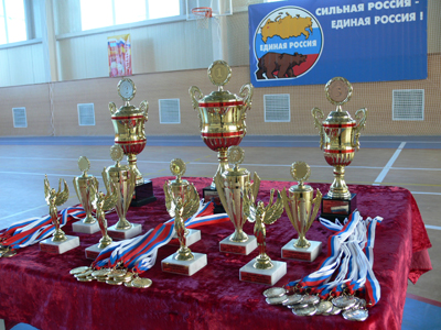 11:47 В Алатыре стартовал  турнир по баскетболу на призы главы города Алатыря с участием  команд , представляющих  четыре региона России