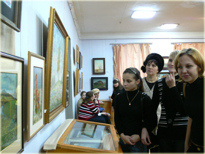 13:35 Алатырцы ждут новых встреч с широко известным в нашей Республике художником Валерием Бобковым и его новыми работами