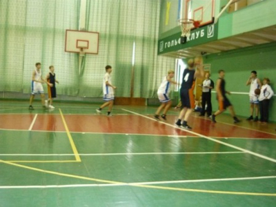 13:55_Участвуя впервые на Всероссийском  турнире по баскетболу "Играй с нами!", алатырские школьники  стали призерами среди 40 команд