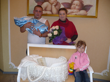 14:23 В Алатыре зарегистрирован 300-ый новорожденный 2011 года