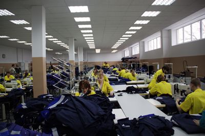 11:00 Более 100 алатырцев, работающих на новом  предприятии, впервые отметили  День работников текстильной и легкой промышленности