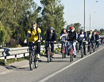 17:10 Студенты Алатырского техникума железнодорожного транспорта посвящают велопробег Великой Победе