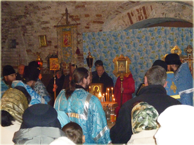 10:00_Вчера в Алатыре прошел Крестный ход и праздничный молебен в честь Казанской  иконы Божией Матери