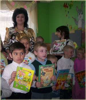 09:15_Члены женсовета Алатыря в канун Дня семьи организовали добрый праздник для детей  и родителей