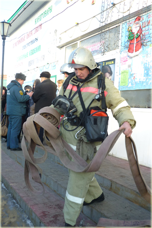 10:51 В Алатыре прошли  пожарно-тактические учения в торговом доме «Чувашия»