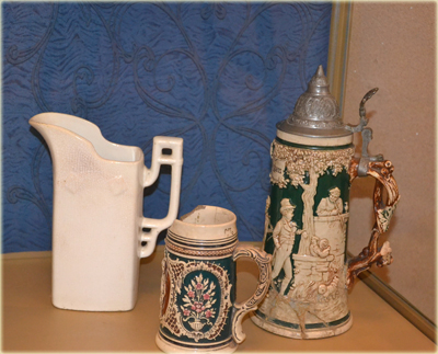 09:15 В Алатырском краеведческом музее открылась выставка уникальной старинной посуды, которая собиралась более  30 лет