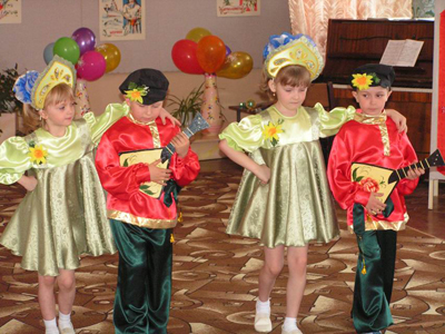 11:30 Заседание городского клуба для родителей «Дочки – матери» прошло в канун праздника