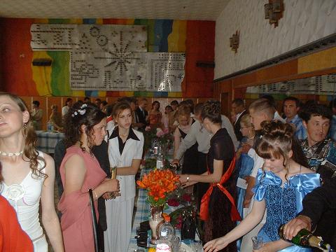 17:38 В Батыревском районе состоялся третий районный бал для лучших выпускников
