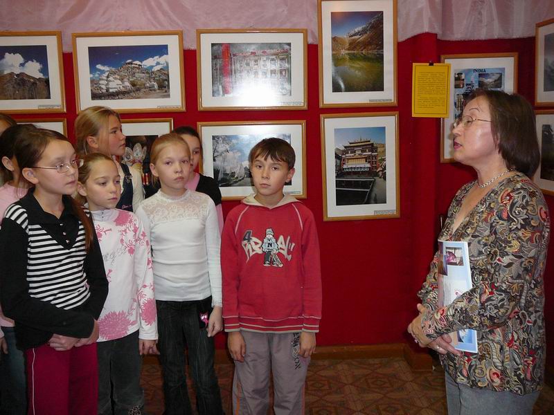 В Вурнарском историко-краеведческом музее открылась фотовыставка "География путешествий"
