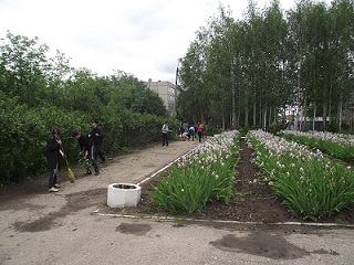 Учащиеся школ города Канаш принимают участие во временном трудоустройстве в летний период