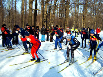 В преддверии Всероссийской лыжной гонки «Лыжня России 2009» в городе Канаш состоялись эстафетные соревнования по лыжам