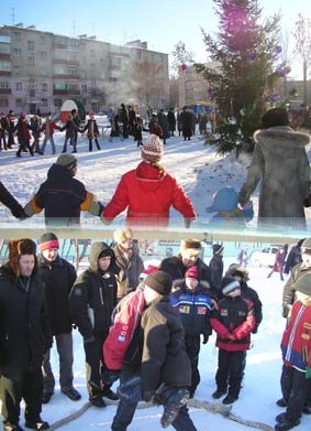 Новогодняя елка в микрорайоне «Западный» города Канаш