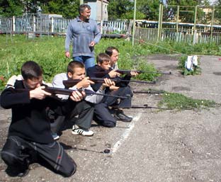 Школьники города участвуют в военно-полевых сборах