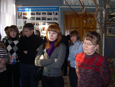 13:29 Открытие фотовыставки  «Земля цвета Вечности» состоялось в Канашском краеведческом музее