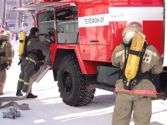 Командно-штабные учения по эвакуации в случае пожароопасной ситуации в средней школе №11 г.Канаш прошли успешно