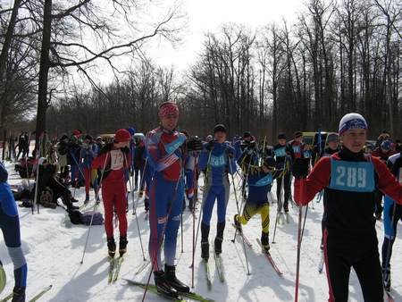 Республиканские соревнования по лыжным гонкам на призы Олимпийского чемпиона В. Воронкова прошли в городе Канаш