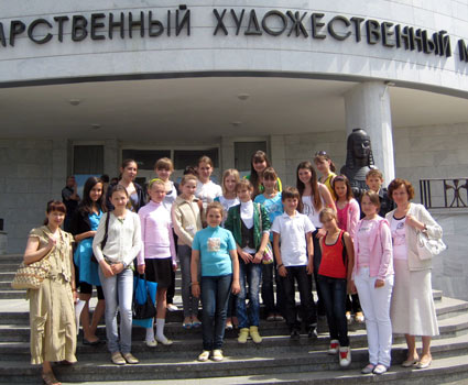 Увлекательную экскурсию в Центр современного искусства совершили учащиеся Канашской Детской художественной школы