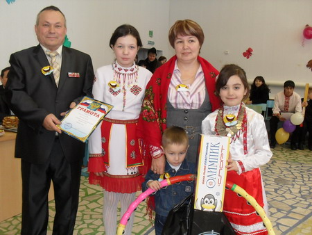 В центре сопровождения приемных семей города Канаш состоялся праздник «Прощай зима»