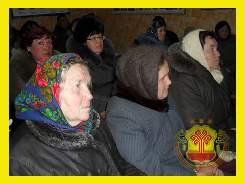 10.17 Жители села  поблагодарили главу администрации Канашского района за то, что они смогли на все интересующие вопросы получить удовлетворительные ответы