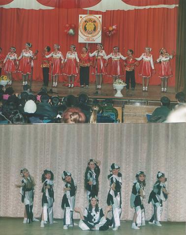 15:30 Козловчане на межрегиональном конкурсе танцевальных коллективов «Экспрессия 2004».