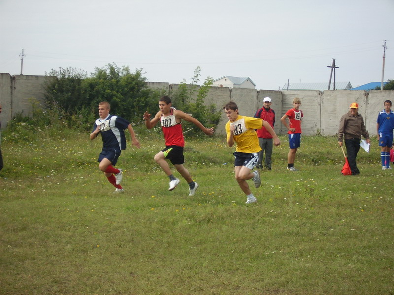 12:43 Праздник здоровья  и  спорта  проходит в Комсомольском районе