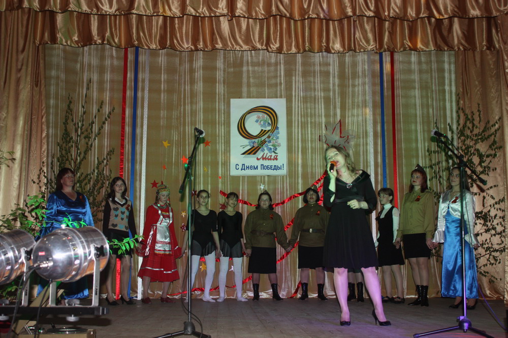 12:12 В селе Комсомольское прошел праздничный концерт, посвященный Дню Великой Победы