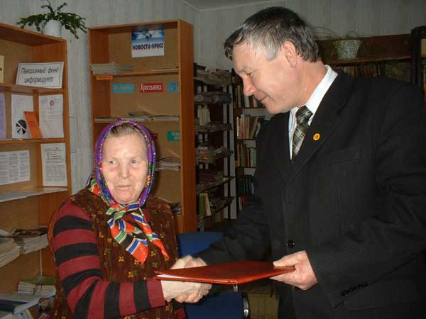 15:50 Ветерану библиотечной системы – 80 лет