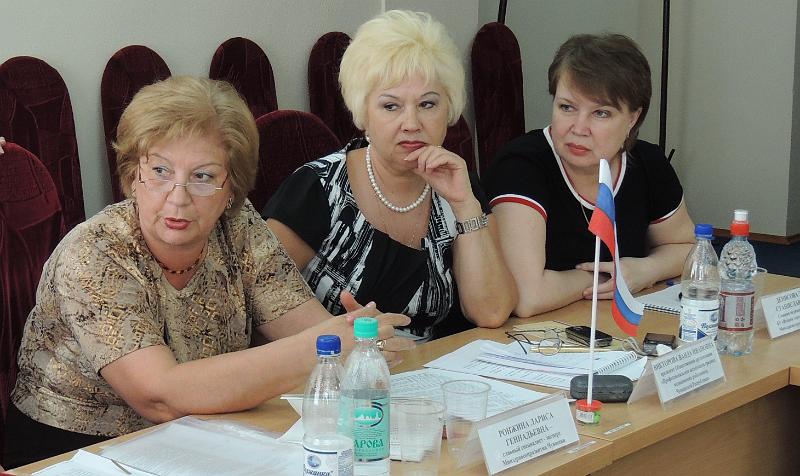В Красночетайском районе прошел круглый стол и семинар – тренинг медицинских работников