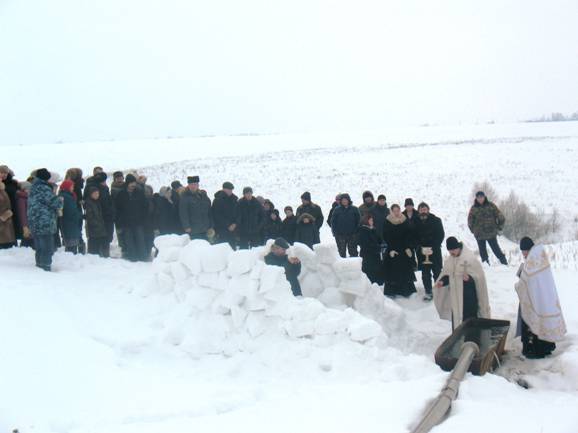 Состоялось освящение источника возле  деревни Карк-Сирма Испуханского сельского поселения
