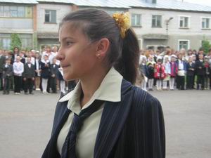 Перед началом учебного года детей учат правилам дорожного движения