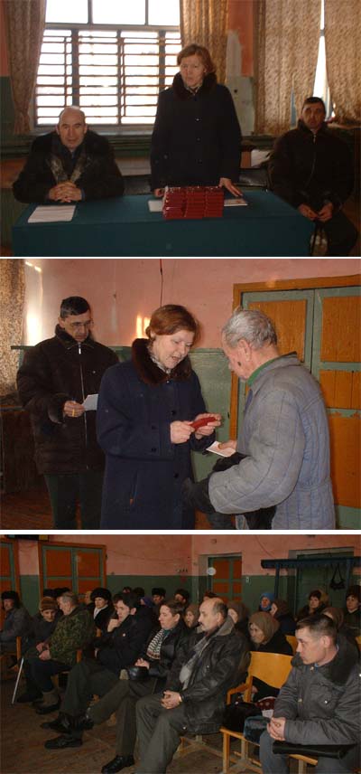 В Урмарском районе продолжается вручение юбилейных медалей «60 лет Победы в Великой Отечественной войне 1941-1945 годов»