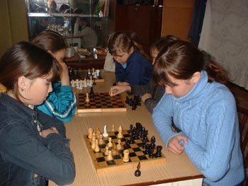 На районном шахматном турнире  среди школьников