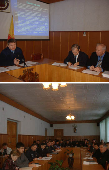 На заседании с главами  городского и сельских поселений Урмарского района
