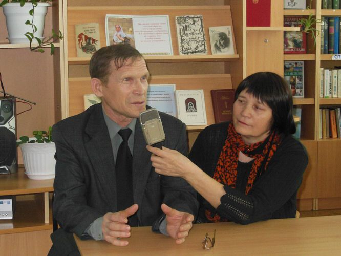 В гостях на семинаре  библиотекарей-цивилян – писатель Николай Ижендей