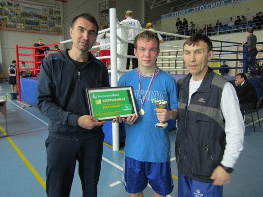 09:30 Александр Федоров вновь признан лучшим боксером турнира