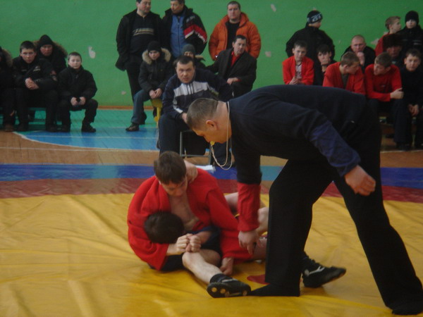 В Шемурше состоялись зональные соревнования по борьбе самбо в зачет Х Спартакиады школьников