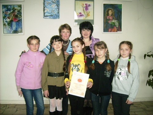 Ансамбль "Улыбка" Шемуршинской детской школы искусств заняла 3 место на фестивале детского творчества «Цветы Чувашии»