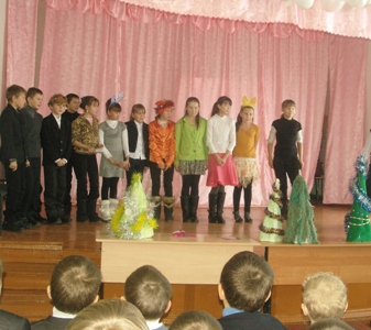 К Году охраны окружающей среды в Бичурга-Баишевской школе прошло экологическое мероприятие «Живи, елочка!»